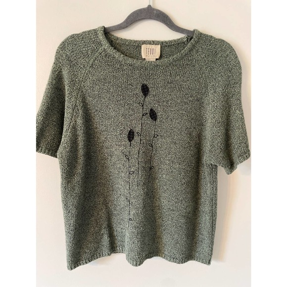 Teddi Sweaters - Teddi short sleeved sweater